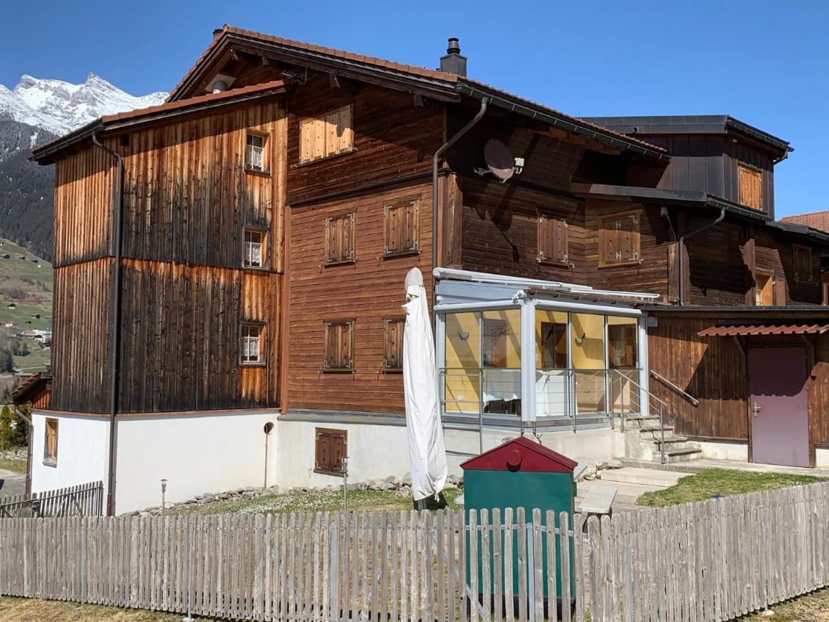 Casa Steilalva - Grosszuegiges Chalet Fuer Erholsamen Familienurlaub Surrein Bagian luar foto